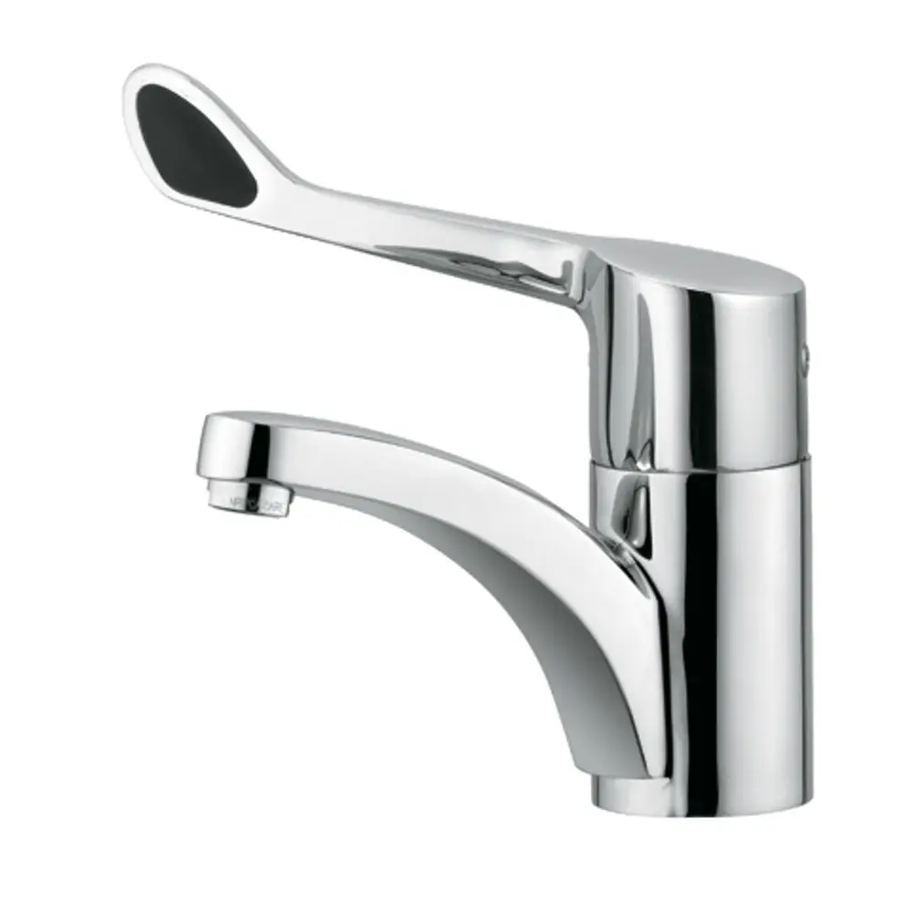 Edelstahl-Armatur von Kludi mit einem langen Hebel zum Öffnen und Schließen des Wasserhahns sowie einer gebogenen Auslauföffnung.